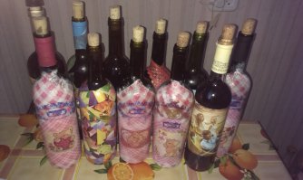 Вишневое урожая 2015 года. Недавно разлил по бутылкам.