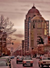 Тегеран и сейчас неплох, до него "демократий" пока не добралась: