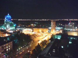 Вот такой у меня вечером вид из окна.
Извиняюсь за низкое качество фото.