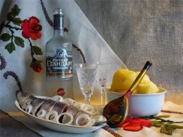 потому что селедочку надо кушать так !