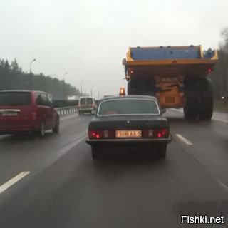 фига ты умный. Думаю сделать тебя президентом мира. Тебе же сказали, что это перфоманс. Кстати. Видимо тебе забыли рассказать об этих фотках. Господин президент исправляемся:


Ну это дела давно минувших дней. Вот новенькая фотка:


А вот они на федеральной трассе М1:

МКАД Минск

Вот такие дело, президент-бро