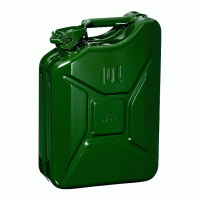 Пост явно стырили с зарубежного сайта/форума. Если даже не видно было бы постройки на заднем плане фотографий, все равно можно выявить "ненашенского мастера")) А именно: перчатки, лопата, топор и колун, канистра, щебень и камень явно куплены в мешках/упаковках...ну не поверю что наш человек так будет делать) 
Наши вот такие))