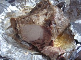 Запилил мяса... =)

Изначально взял 1,5 кг. Соли меньше, чем у автора. Но, начитавшись коментов и потому, что печечка у меня совсем маленькая поставил в фольге на 2 часа на 180 градусов. Пересушил, но вкус присутствует. Надо будет дать ещё один шанс, но уже на 100 градусов. =)