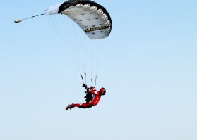 Прыжок с парашютом
