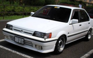 С тех пор ездил на многих аппаратах, а самым прикольным был праворульный Nissan Sunny N13.