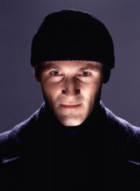 И ещё небольшая ремарка. В "Буре столетия" исполнителя роли Андре Линожа (Colm Feore), на мой взгляд, идеально подобрали.