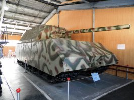 Я тоже был, кроме мауса, кстати, много чего интересного. Рекомендую любителям военного железа