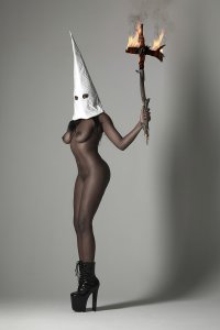 Старый добрый расизм. Каталог одежды Ку-Клукс-Клана, 1925 год