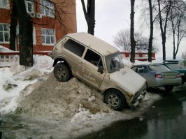 всегда бесплатная парковка)