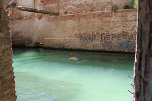 Эх весело там бывает.