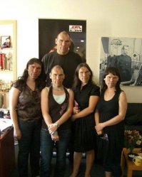 И не сразу разберешься, где мама, а где дочь