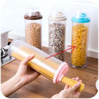 Да вот хрен ты их оттуда высыпешь! 
И грязную мусорку не полезешь разбирать! :)