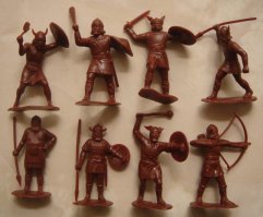 Солдатики!
Самый лучшими и неповторимыми были солдатики Донецкой фабрики игрушек (большие и маленькие).