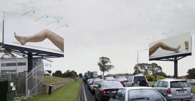 Как вписать невписуемое: шедевры наружной рекламы