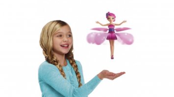 Есть такая игрушка "Летающая фея". Внучке нравиться, Прикольная ! Может, что то из той оперы ?