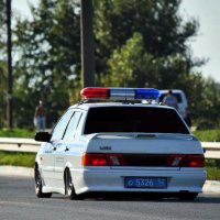 Когда дневную выручку положил в багажник.