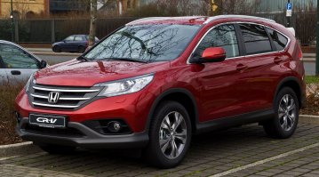 На Honda CR-V больше похожа,"ССанг енг номад" даже рядом не похож