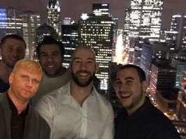 Я не удержался) Они чем то похожи))