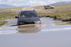 Еще можно до Тюнгура а там на газ 66 до кучерлинского озера, красота невероятная, если в Кош- Агач то на ледники Актру и перевал кату-ярык. Ну и на петроглифы Ялбак-Таш можно посмотреть.