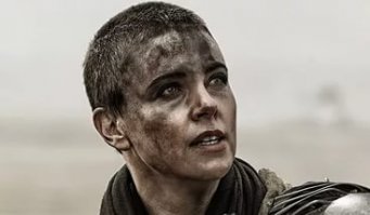 Вот здесь она тоже черненькая. Талантлива чертяка!