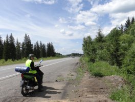 Давай вместе посмотрим на дорожные знаки. Потом ты в яндексе посмотришь где это. Хорошо? А можешь ещё и геотегами воспользоваться или сразу в яндекс-карте посмотреть фотки. Все эти фотки ты найдёшь на отрезке Красноярск-Ачинск с длиной пути порядка 180 км.