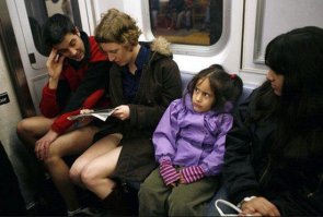 Модные люди в метро: осторожно, здесь может быть ваша фотография!	 