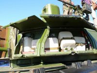 Какой грозный...
Большая массивная башня... Толстая броня наверное?
А если копнуть глубже?

Массивные наплывы, это не дополнительная броня, не динамическая защита, а ящики для разного борохла и инструментов.
На деле вся массивность исчезает если снять все эти ящики и ящички:

А как насчет толщины брони?


Мягко скажем, не вызывает доверия. У обычного БТР, броня не тоньше...

Заявленный эквивалент брони:
Против подкалиберных снарядов - 620—640 мм.
Против кумулятивных снарядов - 1200 мм.
Только вот современные подкалиберные снаряды пробивают 800-1000 мм.
А кумулятивные 1200-1500 мм.

А если прибавить к этому полное отсутствие динамической и активной защиты, получаем дорогой, люксовый гроб на 3-х человек.