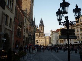 Пост ни о чем.
Прага - невероятный город, красивый и со своей атмосферой. Впихнуть в пост о городе несколько фоток со короткими комментариями.. это не восхищение, а просто лень :)

Немного фоток, сделанных мною - все не выложишь, их овердофига)