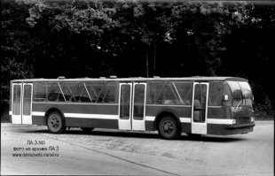 Добавлю еще.
Переднеприводный автобус низкопольный и экспериментальный камаз Э6410