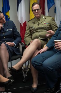 Ну. С кем смотря сравнивать.