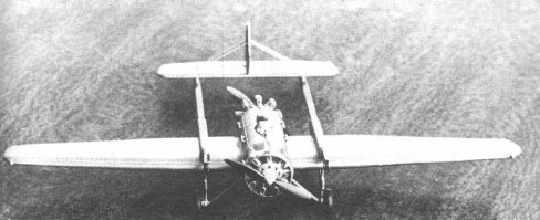 В 1931 году под руководством П. О. Сухого был спроектирован экспериментальный одноместный истребитель АНТ-23 (И-12). Самолет имел двухбалочную конструкцию и был вооружен динамореактивными пушками Курчевского