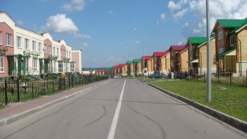 везде есть и плохие места и хорошие! вот у нас поселок "Лесная Поляна". Он даже не поселок называется, а "город-спутник". отличное место!)