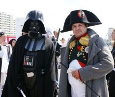 Да, реконы люди грамотные. Но и повеселиться любят...