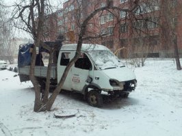 Давно этот металлолом там стоит