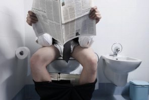 7 чувственных поз из камасутры, которые стоит попробовать со своей книгой 