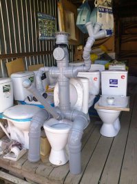 Можно делать рекламу для унитаза.