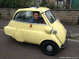 Какая то фигня :) 
При таких размерах нужно экономить каждый сантиметр и в этом смысле куб или параллелепипед самая оптимальная форма!!! Японцы уже давно довели такие микроавтомобили до предела технического совершенства.
... а немцы сделали самый красивый авто такого формата :)