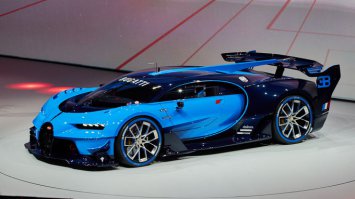 и этот Bugatti Chiron тоже