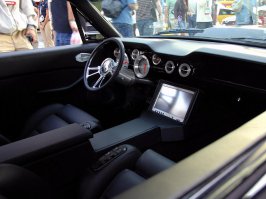 чет я не вкурю, куда коробка спряталась:)