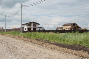 1)Специальный герметик,2)Вид на коттеджи в п.Пичугово море (Новосибирск),3)Один из вариантов костровища на даче.( Дизайнерский проект,профи делали).Вроде на все посты ответ? С дивана-то,попивая пивко,легко рассуждать.Пойдите и сделайте,умники,мля.Герметик у них,дырок нет,дома на заднем плане не наши...