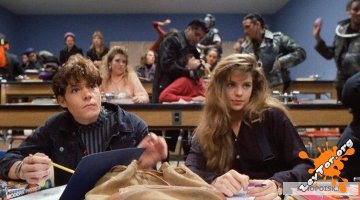 есть фильм про это "класс 1999"