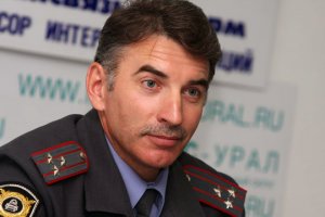 Это походу будущий начальник ГИБДД Сведрловской области Юрий Дёмин.