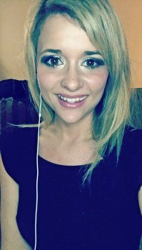 Посмотрите, сколько интеллекта в этих глазах! 
Вы знаете, всегда обидно было, почему столько денег уходит на всякую херню. Ведь покромсать желудок, срезать гору сала - это же огромные деньги на операции! Можно было бы все гораздо проще сделать: отправить в Сибирь на лесоповал. Вместо жира были бы настоящие мышцы. И обществу сколько пользы!