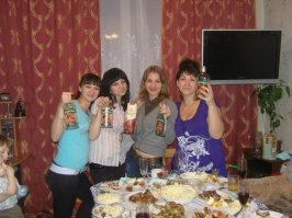 Объясните мне, на чем держится телевизор?