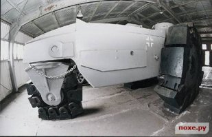 Фото с 1 по 3. Сухопутный минный тральщик Vs.Kfz.617 Alkett Minenraumer.
Фото 4. Krupp Räumer S

(прототипы)