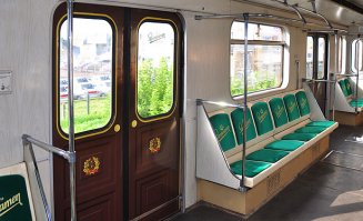 Самые необычные вагоны метро со всего мира