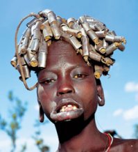 Аборигены в Африке всегда стильны, модны и в тренде :) Христианам ещё есть, что обрезать, прокалывать, всовывать и так далее.