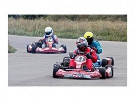 Я вот как то не смогу вечно смотреть на эту жопастую негритоску, ой, афроамериканку. Да и идеальное завершение рабочего дня по-моему по другому выглядит, как в прочем и образцовая пятница... 
Существует очень много более интересных, с моей точки зрения, вещей, и это навероне отна тысячная интересных вещей!
Ни плюса - ни минуса даже ставить не буду...