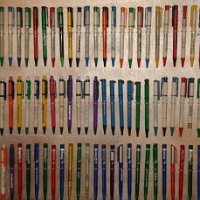 Шариковые ручки с логотипами, собираю более 15 лет, в коллекции порядка 5500 экземпляров. Встречаются изредка дорогие номерные экземпляры от известных производителей. Ручки долго собираю по моделям, сортирую, потом оформляю стендами по 93-96 штук.