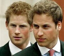 и что, он похож на кого-то из представленных? А почему под благородной внешности нет этих представителей знати? Истинные лица вырожденцев и гемофиликов. Вы там со своей пропагандой уймитесь уже. Не все так просто в среде аристократии